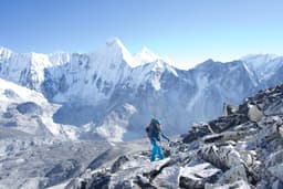 Déplacer des montagnes: perspective et possibilité, du traumatisme crânien et de la perte de vision aux plus hauts sommets du monde